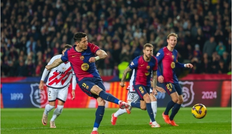 卡拉格：利物浦必须冬窗购买一名中后卫，队内储备已岌岌可危（卡拉格：利物浦后防告急，冬窗必须引进中后卫）