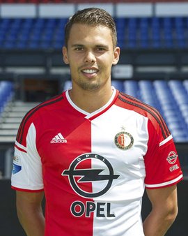 摩纳哥球迷因对球队不满而集体沉默，加拉塔萨雷反享受欢呼（摩纳哥球迷以沉默表达不满，加拉塔萨雷收获热烈欢呼）