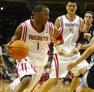 英超 阿森纳VS布伦特福德比分预测 积分排名与争冠形势：欧冠后遗症的考验（英超前瞻：阿森纳vs布伦特福德比分预测，积分态势与争冠格局，欧冠后遗影响考验）