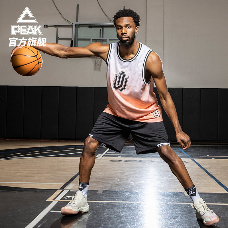 埃尔切老板：阿根廷队的到来纯属偶然，希望梅西能加盟我们（埃尔切老板称阿根廷队意外造访，盼梅西加盟）