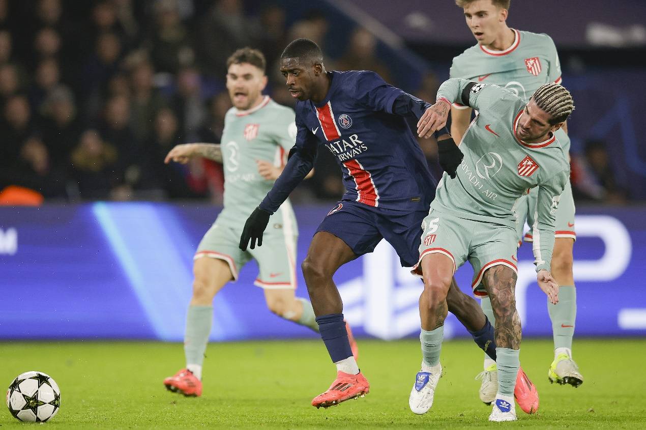 美记：公牛不会主动出击追求字母哥，倾向保留现有阵容（美媒记者称：公牛无意主动追逐字母哥，更愿维持现有班底）